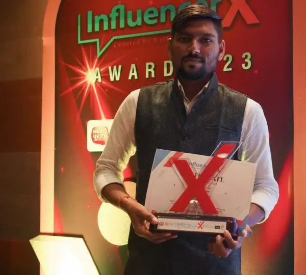 Shubham Patidar Receives Prestigious Digital Marketing Award at Influencer X Award Show 2023